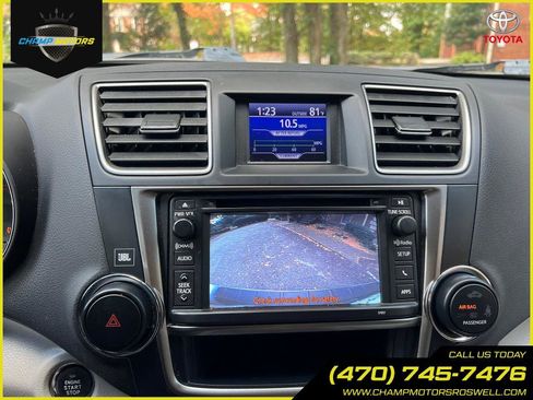 Used 2013 Toyota Highlander Limited image 23