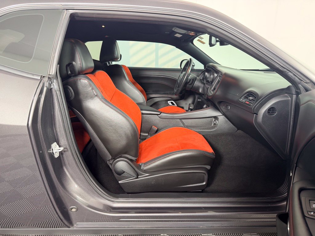 Used 2023 Dodge Challenger R/T Scat Pack RWD image 41