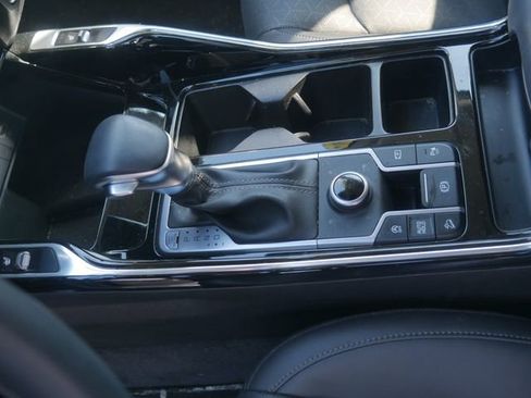 Used 2023 Kia Sorento SX image 41