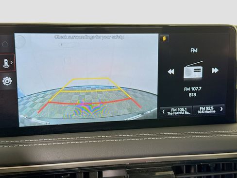 Used 2025 Genesis G70 2.5T image 19