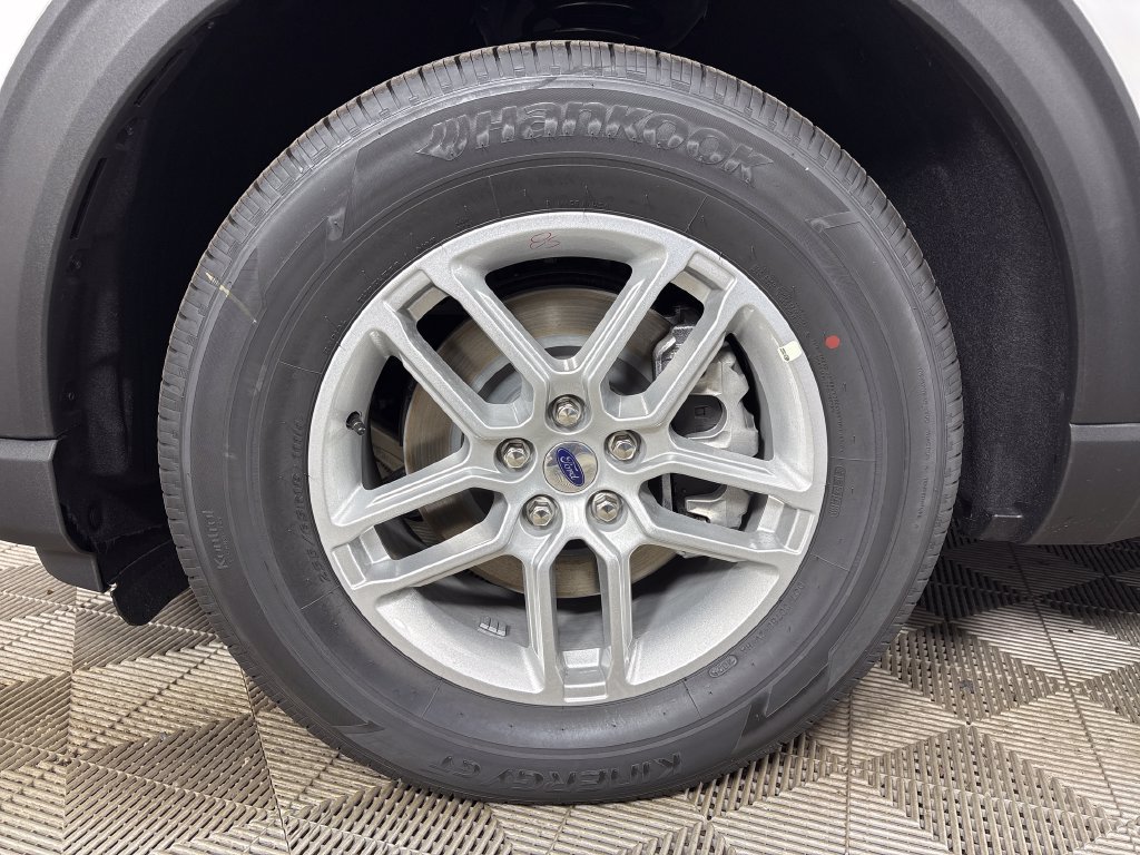 New 2026 Ford Explorer Active w/ Active Comfort Package RWD image 12