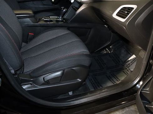 Used 2017 GMC Terrain SLE w/ Nightfall Package image 31