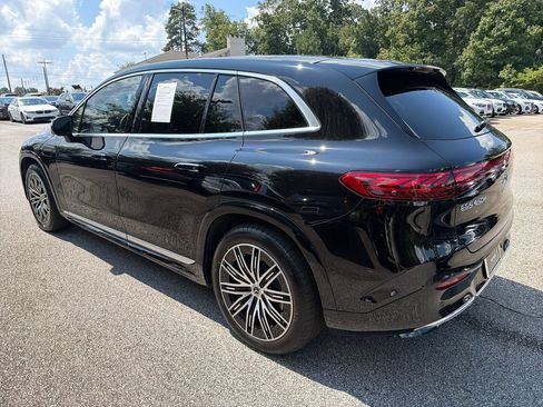 Used 2023 Mercedes-Benz EQS 450+ SUV w/ Pinnacle Trim Package image 5