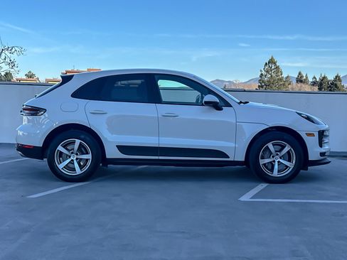 Used 2021 Porsche Macan image 9