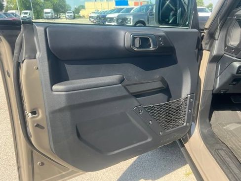 Used 2025 Ford Bronco Badlands AWD/4WD image 21