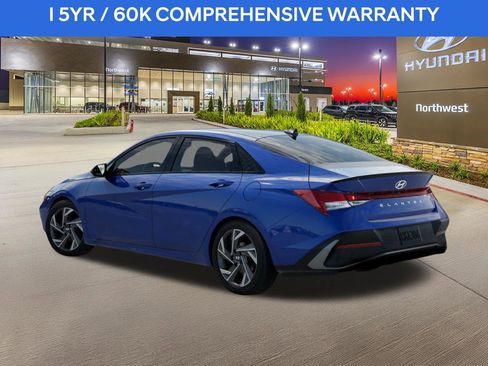 Certified 2025 Hyundai Elantra Sport FWD image 8