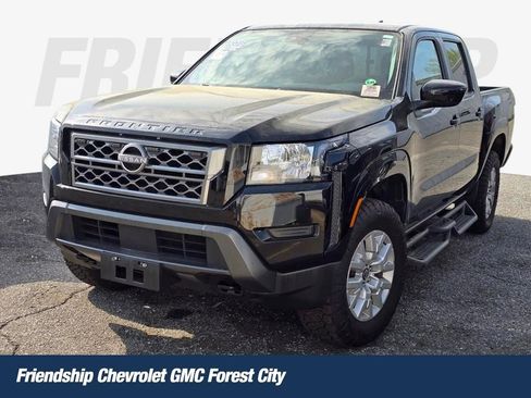 Used 2022 Nissan Frontier SV image 1