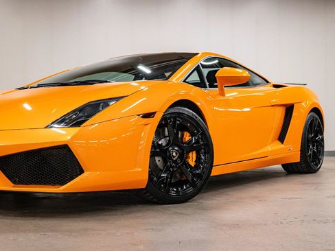 Used 2012 Lamborghini Gallardo LP 550-2 Bicolore RWD image 24