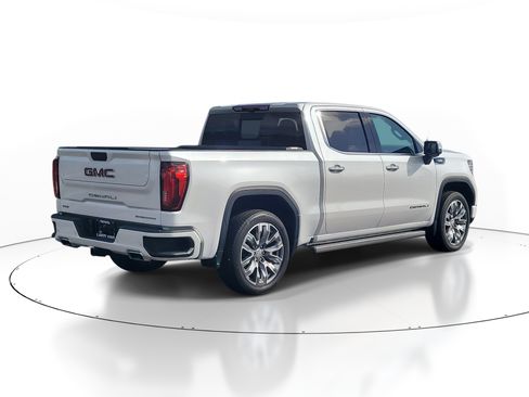 Used 2023 GMC Sierra 1500 Denali w/ Denali Reserve Package AWD/4WD image 7