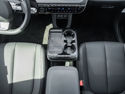 New 2025 Hyundai Ioniq 5 SEL image 26