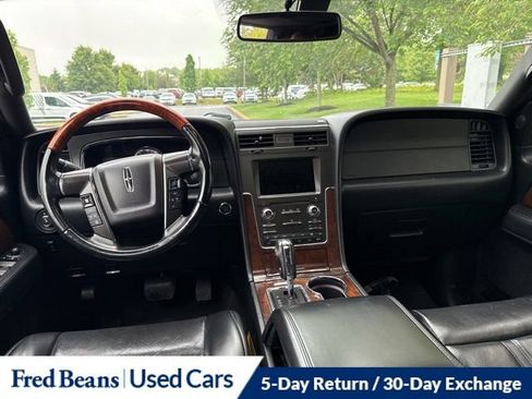 Used 2017 Lincoln Navigator Select AWD/4WD image 14