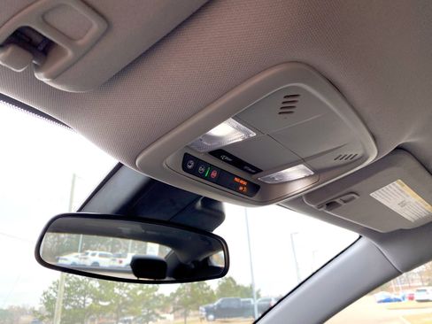 Used 2023 Chevrolet Malibu LT image 22