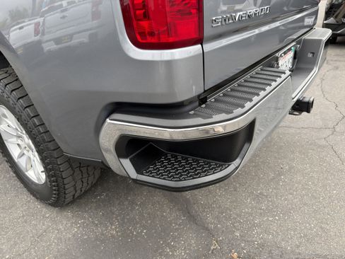 Used 2021 Chevrolet Silverado 1500 LT AWD/4WD image 20