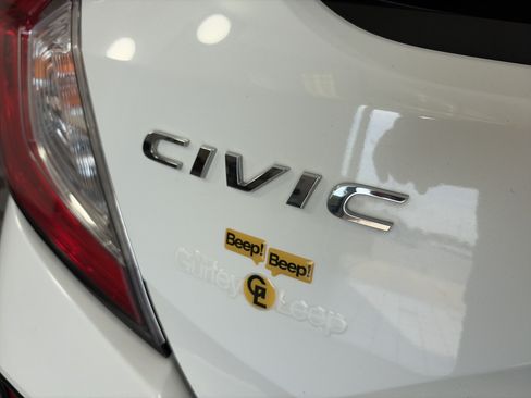 Used 2019 Honda Civic Sport Touring image 15