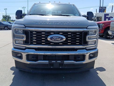 Used 2025 Ford F350 Lariat AWD/4WD image 4