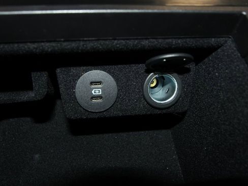 Used 2025 Lincoln Aviator AWD image 24