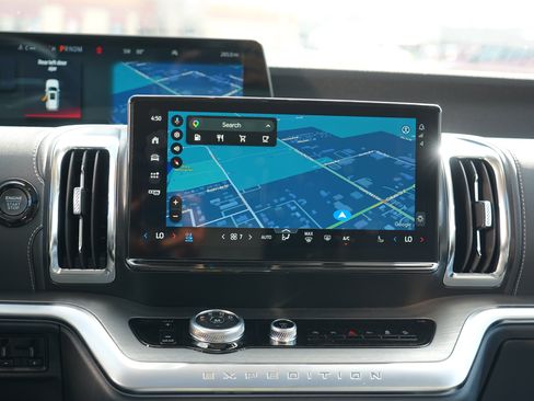 New 2026 Ford Expedition Platinum w/ Driver's Package AWD/4WD image 45