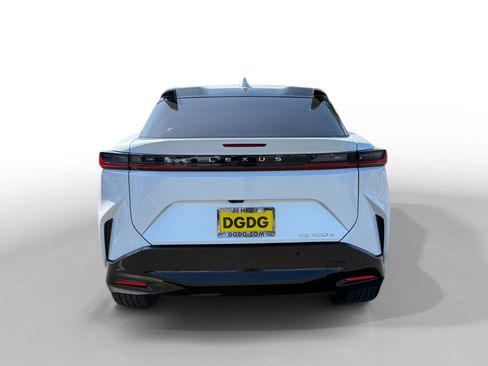 Used 2024 Lexus RZ 300e Premium w/ Technology Package image 4