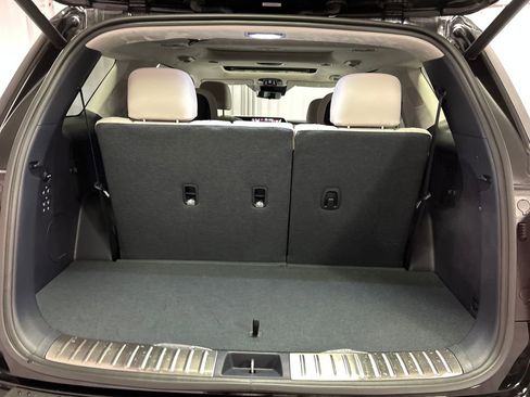 Used 2025 Hyundai Palisade Calligraphy image 24