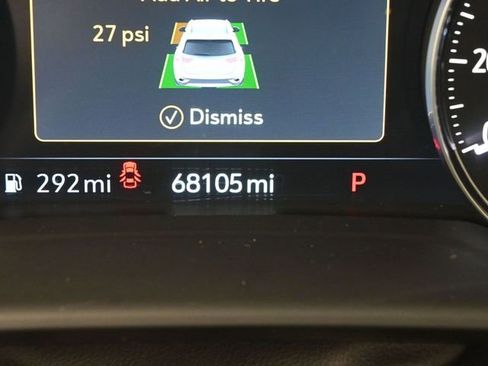 Used 2023 Buick Envision Essence w/ Sport Touring Package image 37