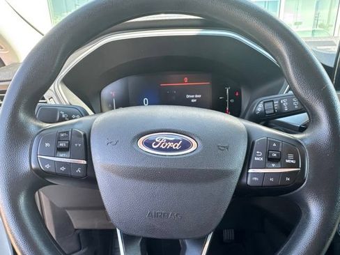 Used 2025 Ford Escape Active AWD/4WD image 11