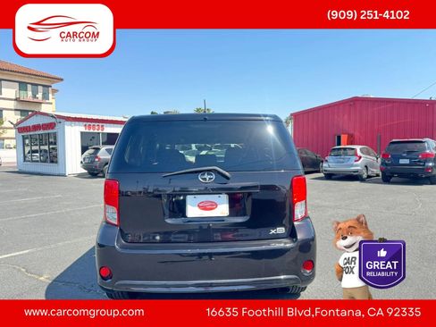 Used 2014 Scion xB FWD image 6