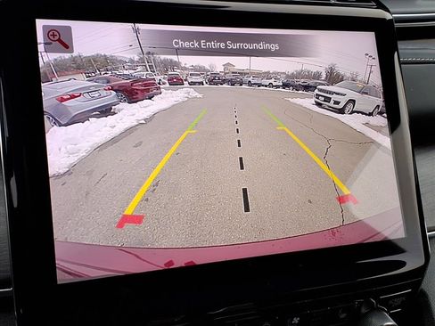 Used 2022 Jeep Grand Cherokee Overland w/ Luxury Tech Group IV image 25