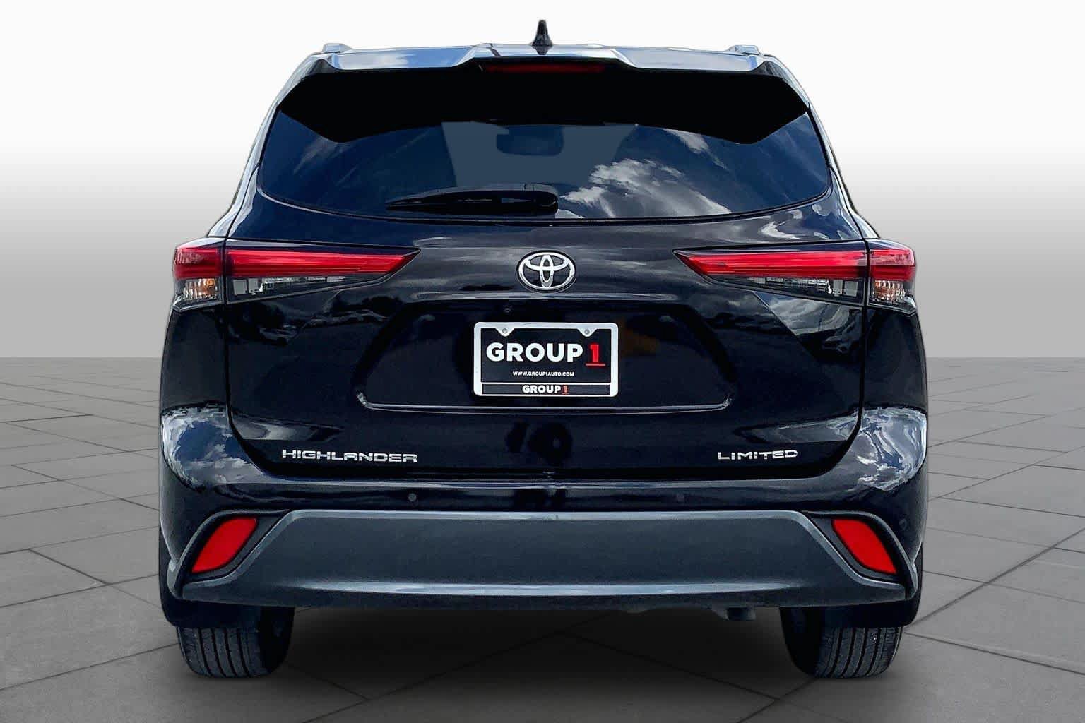Used 2020 Toyota Highlander Limited FWD image 5