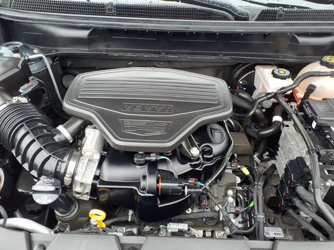 Used 2023 Cadillac XT5 Premium Luxury w/ LPO, Floor Liner Package AWD/4WD image 33
