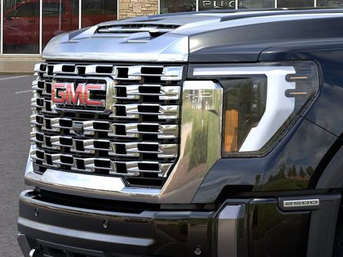 New 2026 GMC Sierra 2500 Denali w/ Denali Reserve Package AWD/4WD image 13