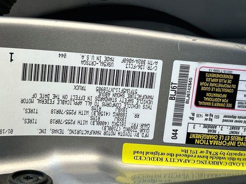 Used 2018 Toyota Tundra SR5 AWD/4WD image 36