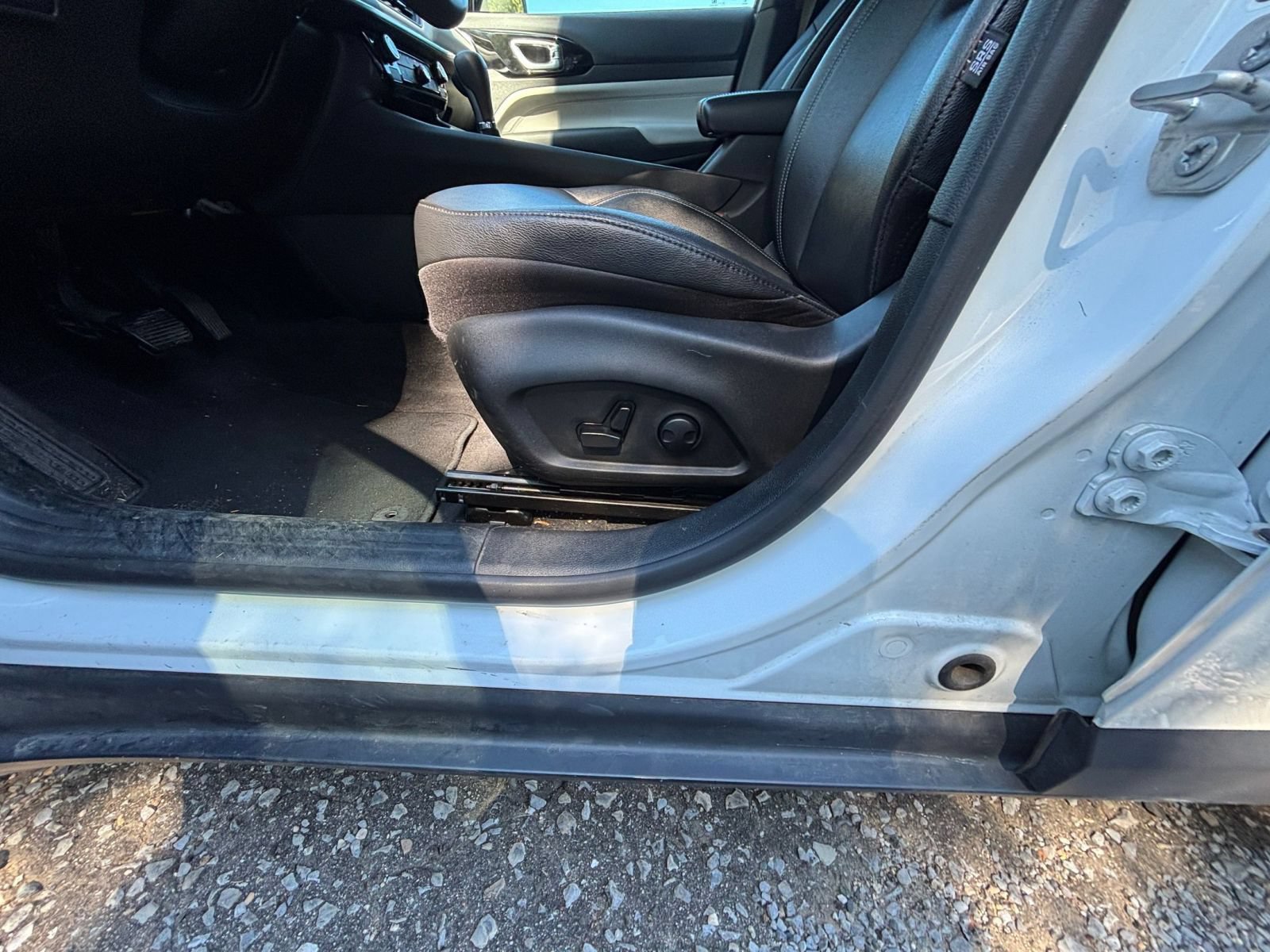 Used 2025 Jeep Compass Limited AWD/4WD image 22