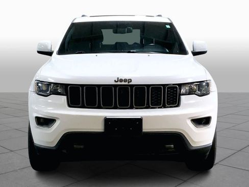 Used 2016 Jeep Grand Cherokee Laredo 75th Anniversary image 3