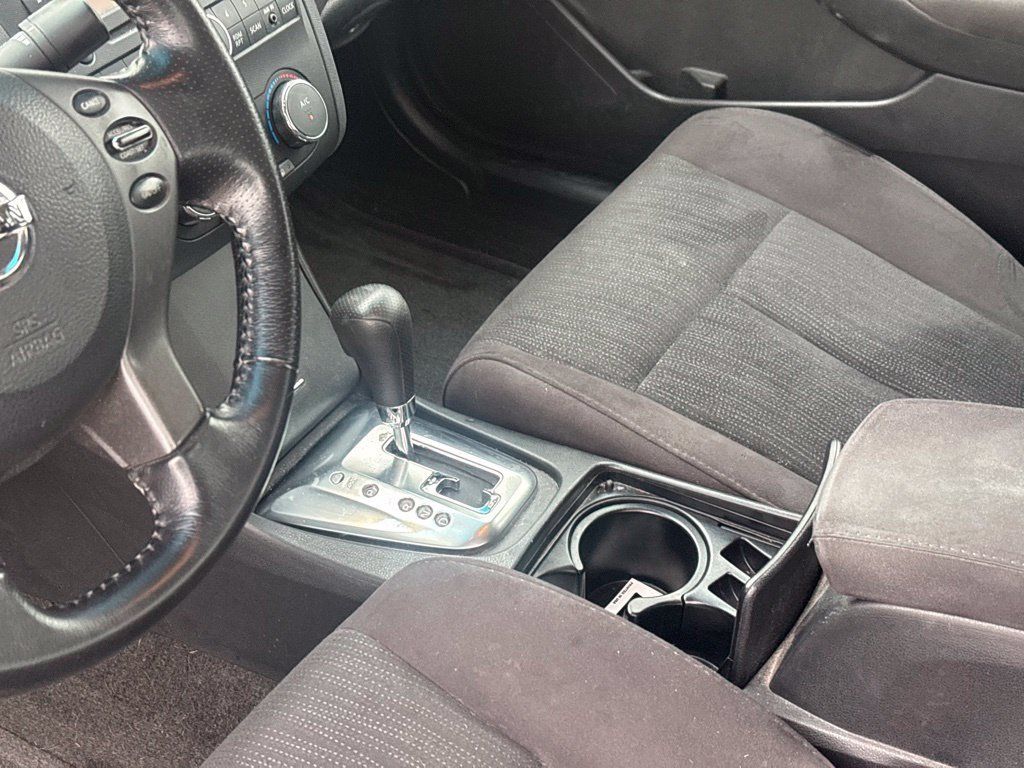 Used 2011 Nissan Altima 2.5 S w/ Convenience Pkg FWD image 21