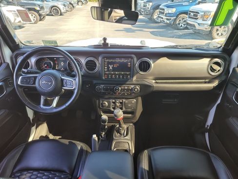 Used 2021 Jeep Gladiator Overland AWD/4WD image 15