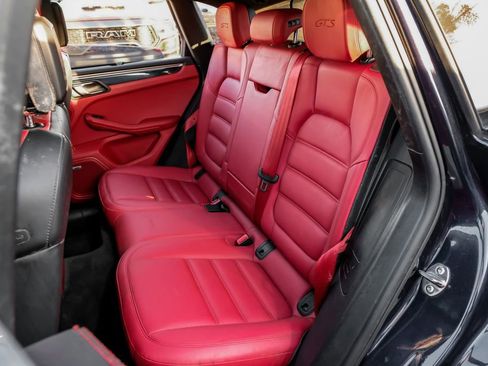 Used 2021 Porsche Macan GTS image 36