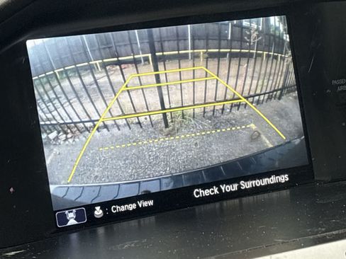 Used 2014 Honda Odyssey Touring Elite image 17