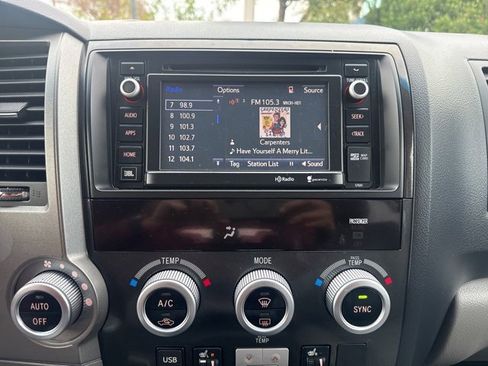 Used 2015 Toyota Sequoia Limited image 34