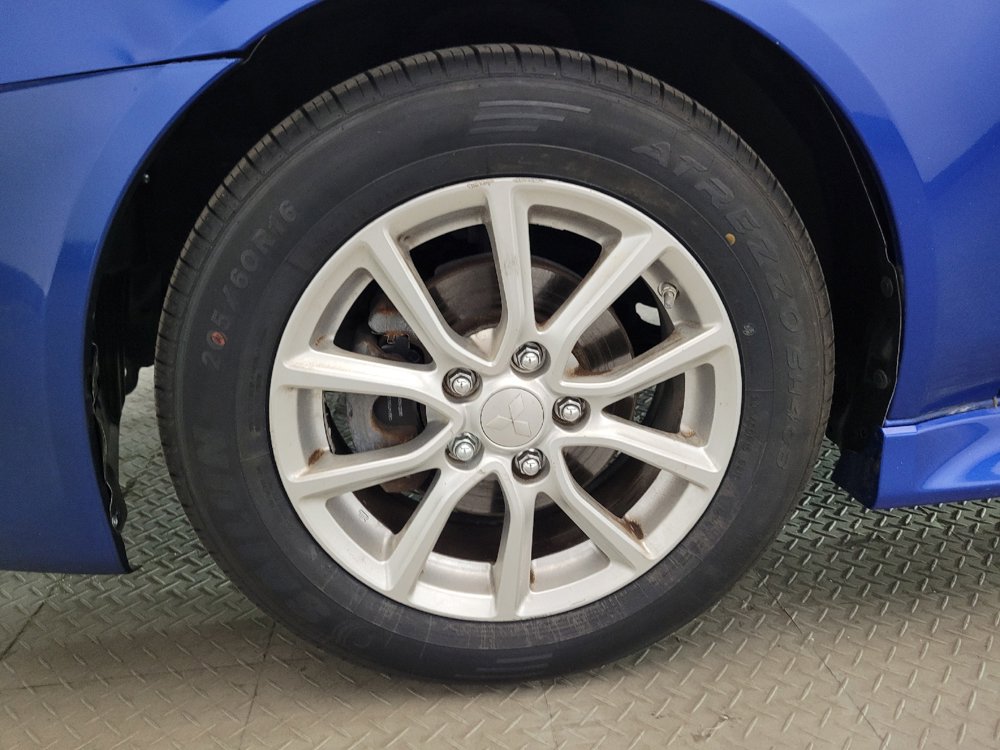 Used 2016 Mitsubishi Lancer ES FWD image 31