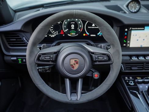 Used 2026 Porsche 911 Targa 4 GTS w/ Premium Package image 29