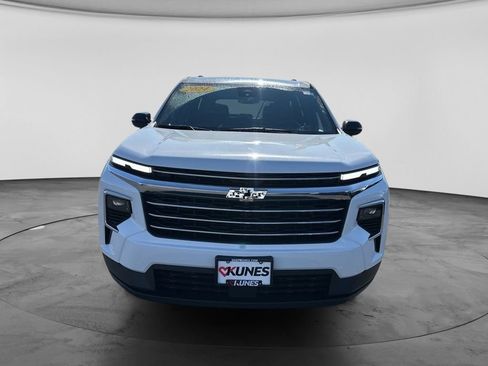 Used 2024 Chevrolet Traverse LT AWD/4WD image 25