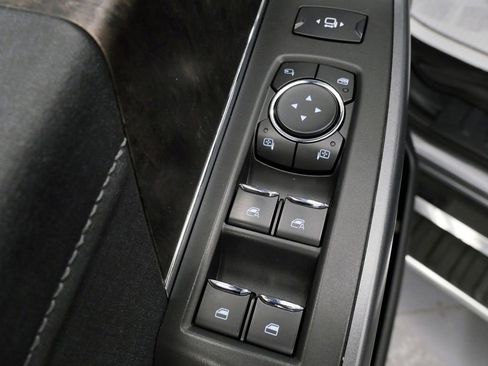 Used 2024 Ford F350 Lariat w/ Chrome Package AWD/4WD image 14