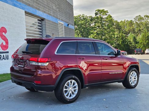 Used 2022 Jeep Grand Cherokee Laredo X AWD/4WD image 7