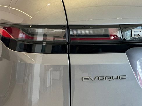 Used 2026 Land Rover Range Rover Evoque S image 14