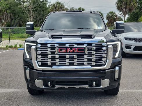 Used 2025 GMC Sierra 3500 Denali w/ Denali Reserve Package AWD/4WD image 2