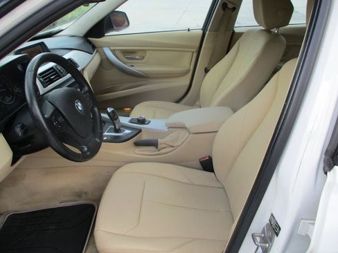 Used 2013 BMW 328i Sedan RWD image 12