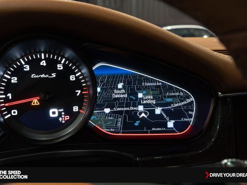 Used 2022 Porsche Panamera Turbo S image 44