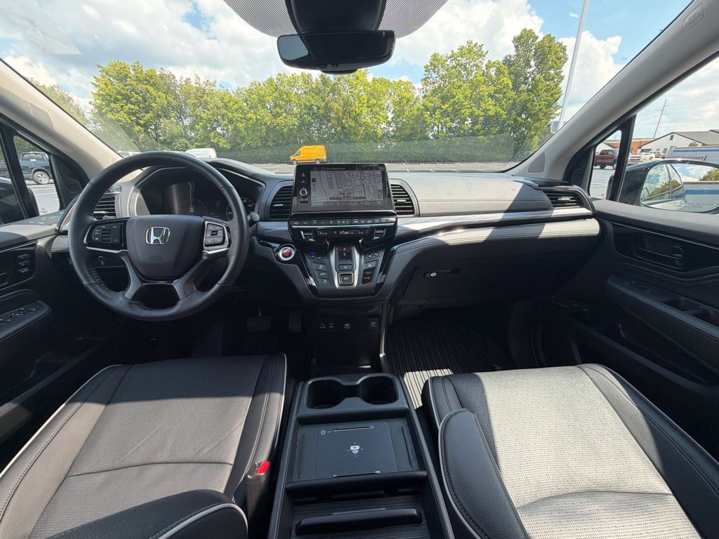 Certified 2025 Honda Odyssey Elite image 12