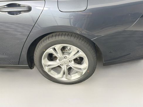 Used 2025 Honda Accord LX image 11