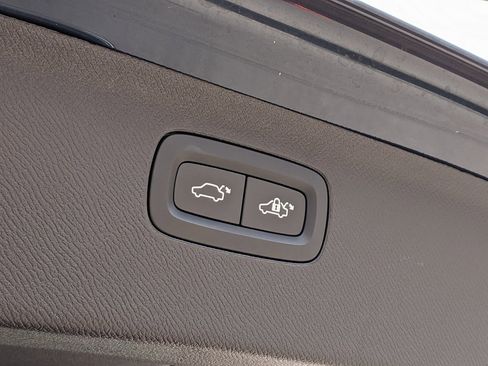 Certified 2024 Volvo XC90 T8 Plus w/ Protection Package Premier image 29